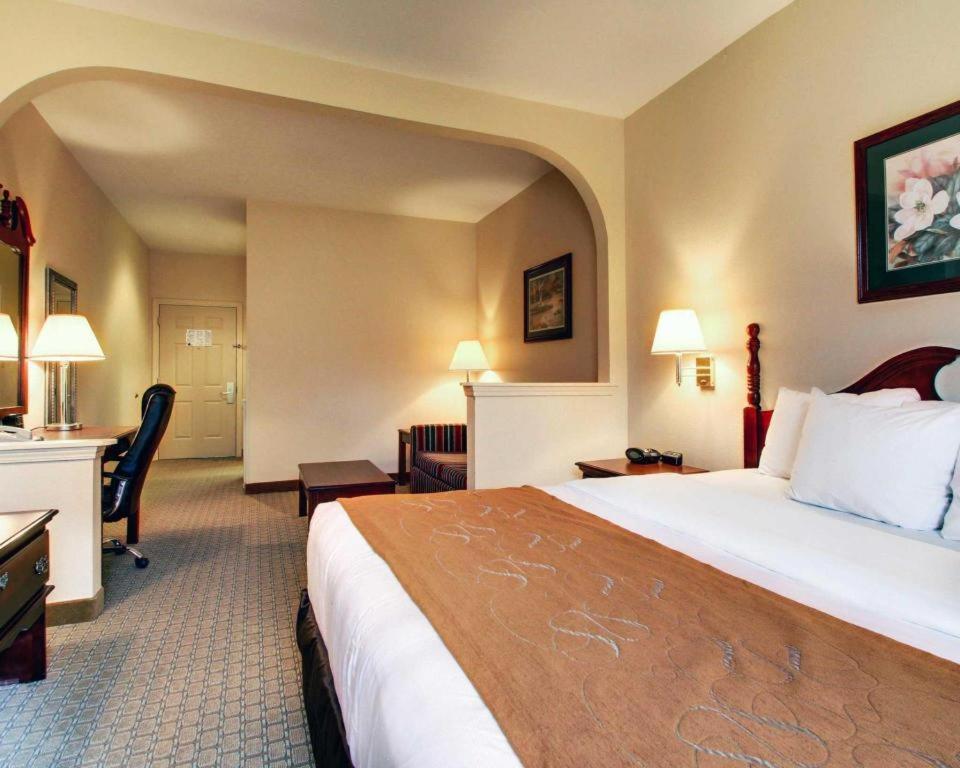 Baymont By Wyndham Laurel Otel Dış mekan fotoğraf