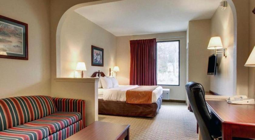 Baymont By Wyndham Laurel Otel Dış mekan fotoğraf